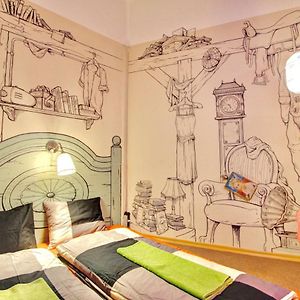 Lavender Circus Hostel, Doubles & Ensuites